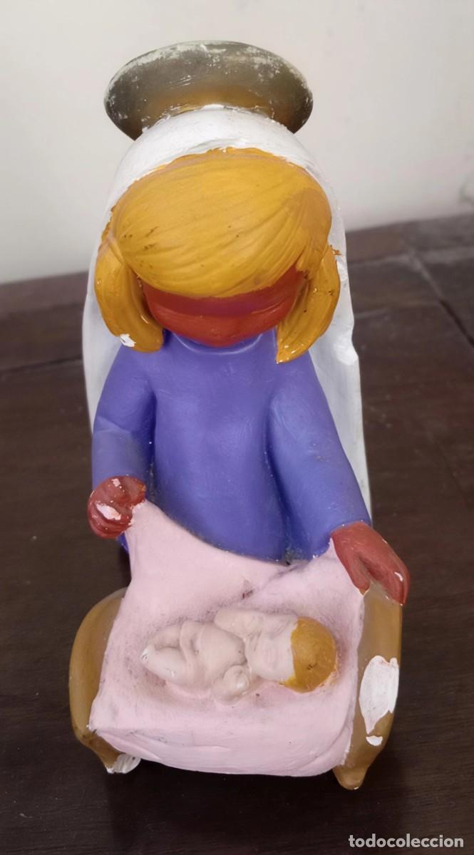 Antig&uuml;edades: Figura Virgen Mar&iacute;a y Nacimiento Jes&uacute;s