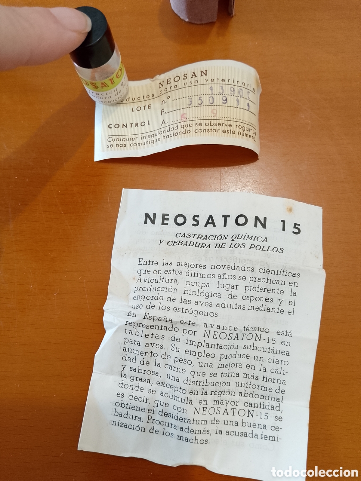 Antig&uuml;edades: Neosaton 15 frasco veterinareo - Foto 7