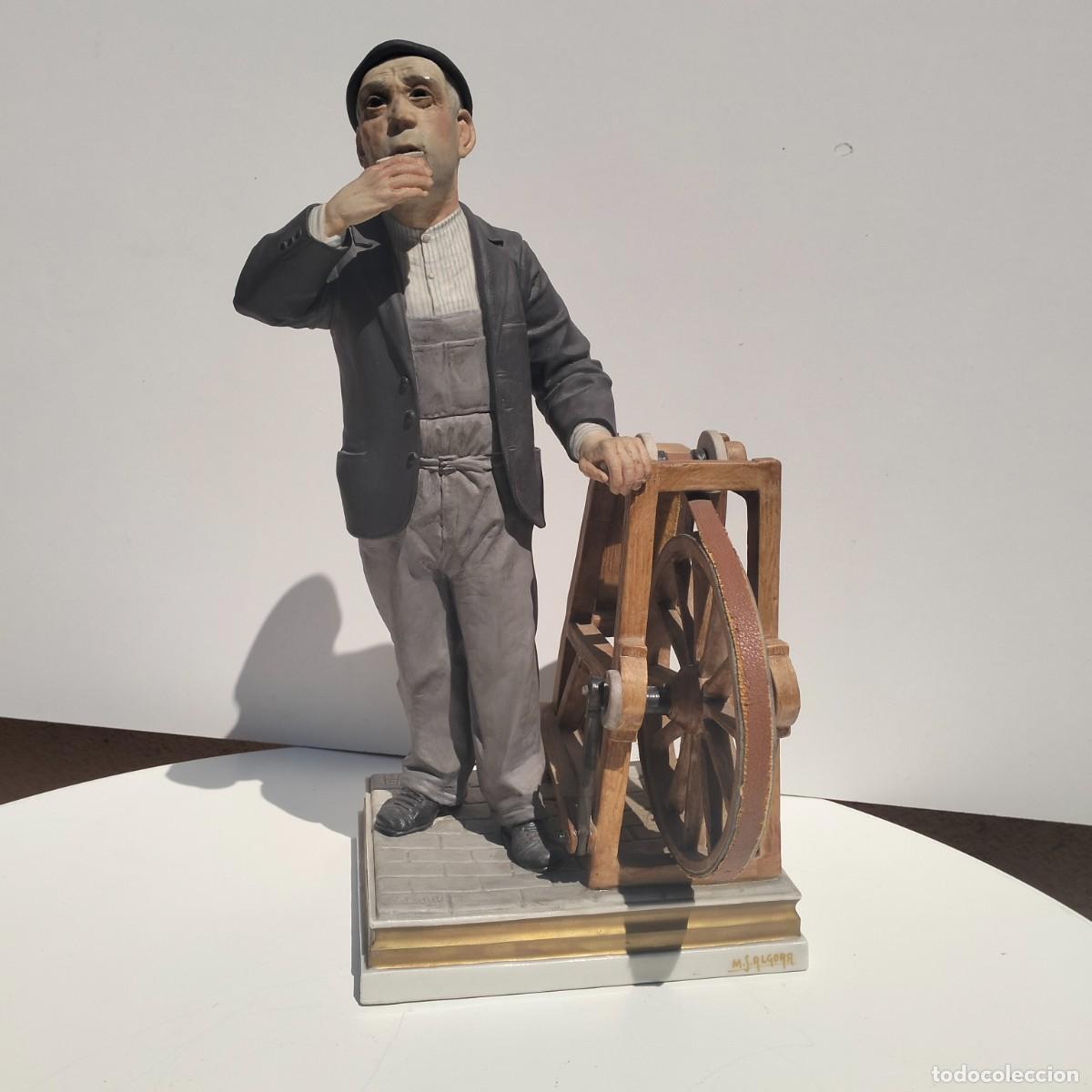Antig&uuml;edades: ALGORA, EL AFILADOR. CER&Aacute;MICA EN PERFECTO ESTADO. ESCASA