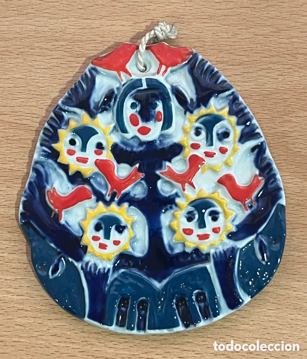 Antig&uuml;edades: MEDALL&Oacute;N EN PORCELANA DE SARGADELOS