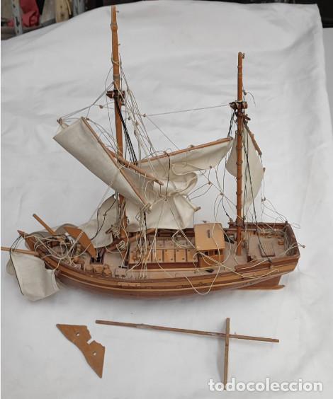 Antig&uuml;edades: BONITO BARCO DE MADERA PARA REPARAR CON PIE, CUERDAS Y VELAS SUELTAS