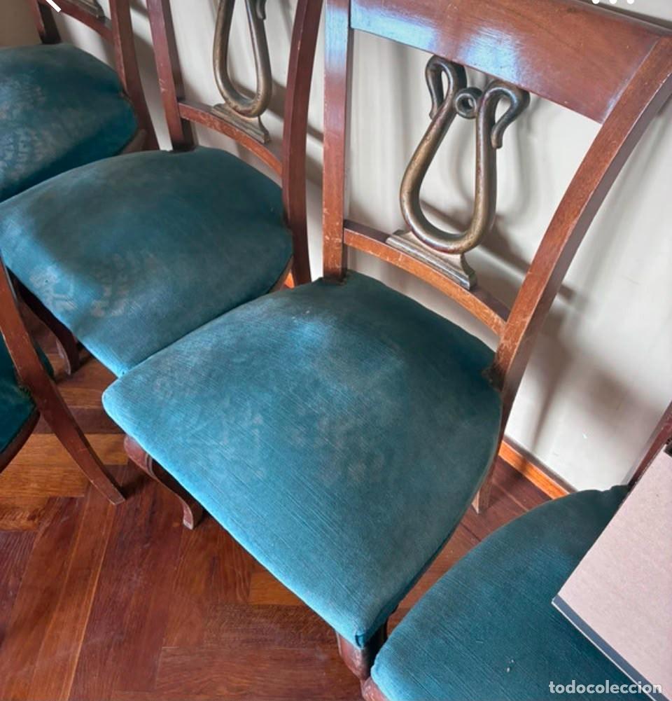 Antig&uuml;edades: Sillas cerezo y terciopelo azul