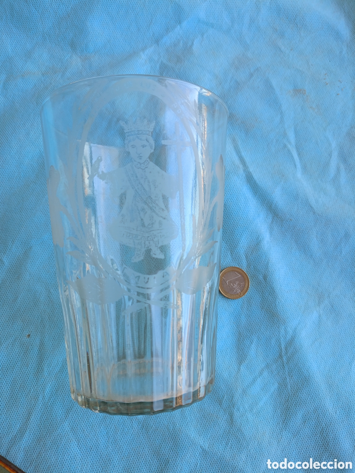 Antig&uuml;edades: NI&Ntilde;O DE BALATE, MULA. GRAN VASO DE CRISTAL ANTIGUO GRABADO AL &Aacute;CIDO.
