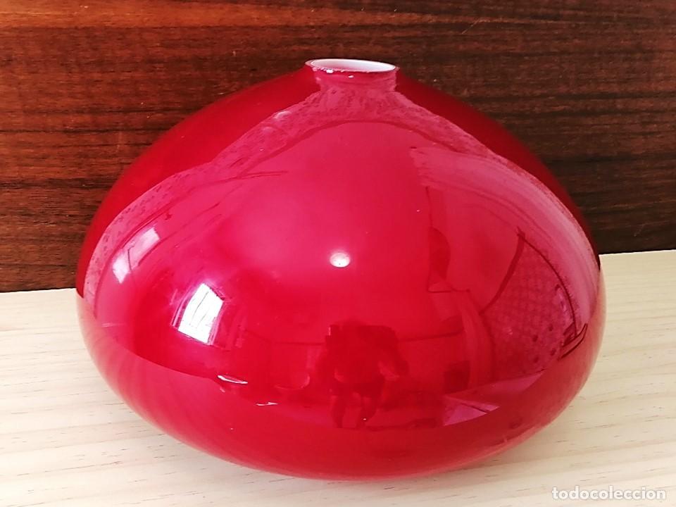 Antig&uuml;edades: GRAN PANTALLA OPALINA BURDEOS