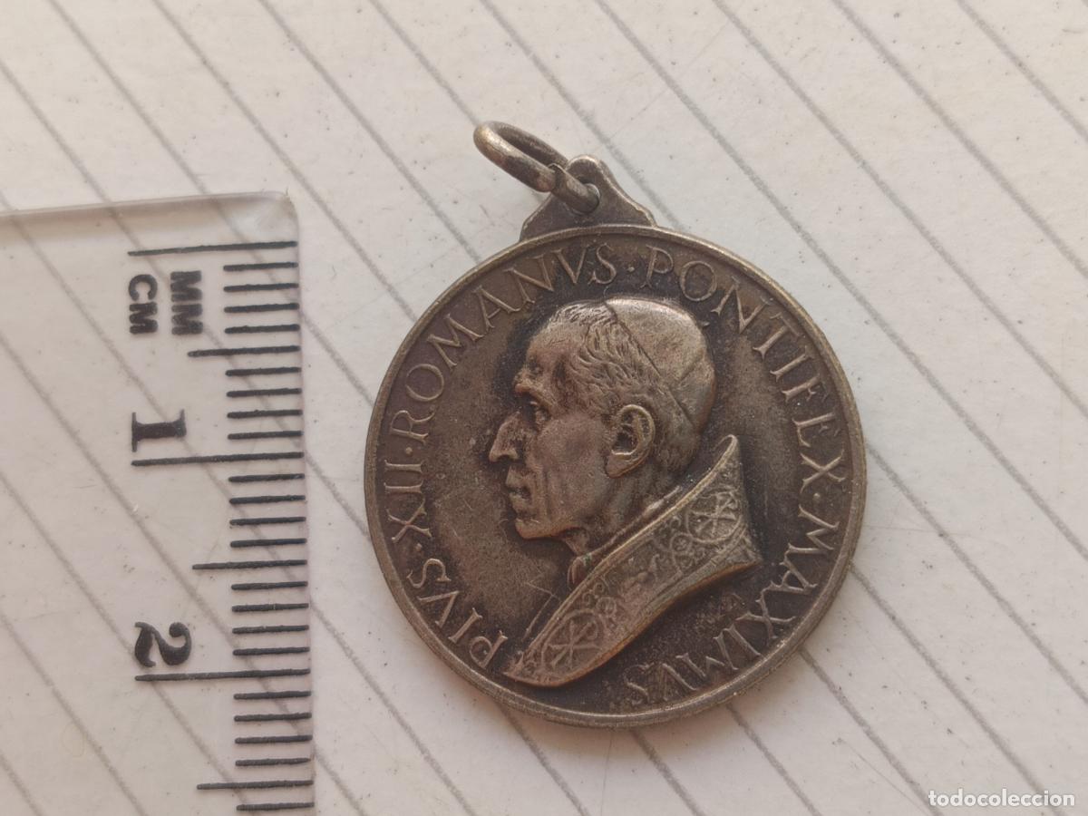 Antig&uuml;edades: Medalla papal. Papa P&iacute;o XII 1950