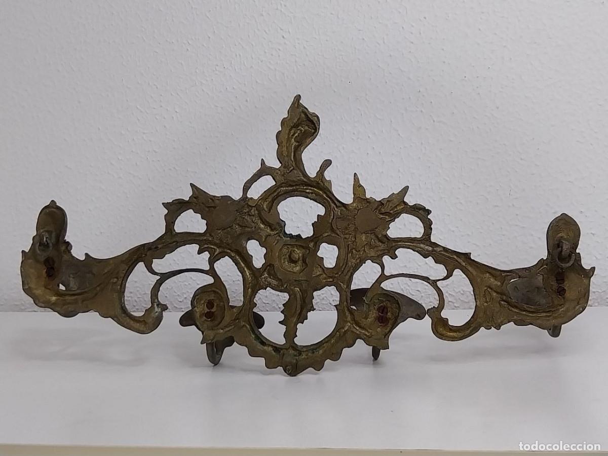 Antig&uuml;edades: Perchero de pared de bronce, estilo ornamental - Foto 7