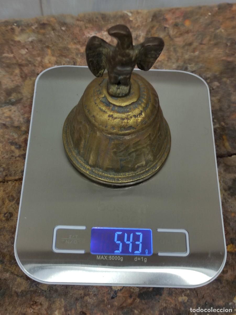 Antig&uuml;edades: Campana de bronce con aguila - Foto 8