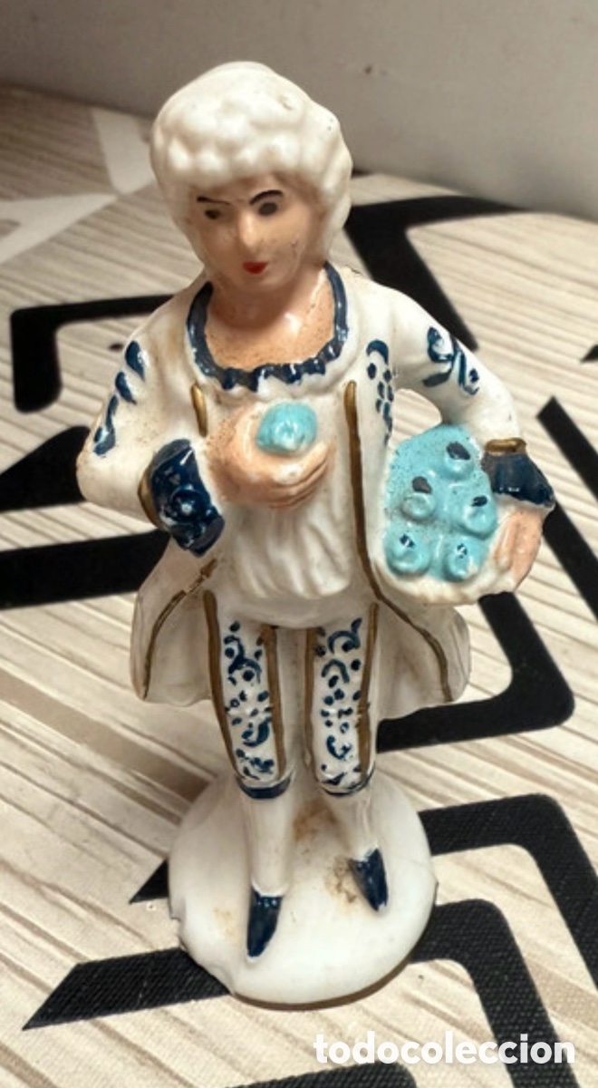 Antig&uuml;edades: Vintage figura porcelana XVIII estilo barroco