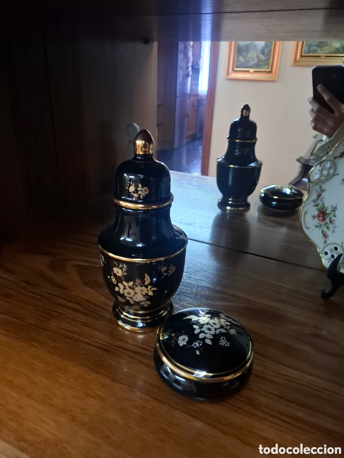 Antig&uuml;edades: Jarr&oacute;n y joyero negro y dorado Vintage Skard