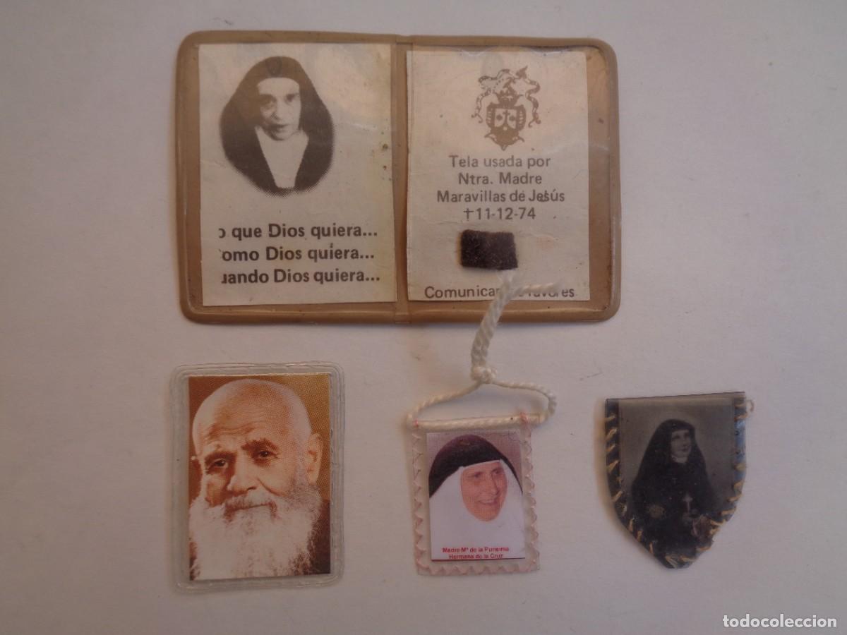 Antig&uuml;edades: LOTE DE 4 PEQUE&Ntilde;OS RELICARIOS ( ESTAMPAS CON RELIQUIA ): FRAY LEOPOLDO, MADRE MARAVILLAS, ETC