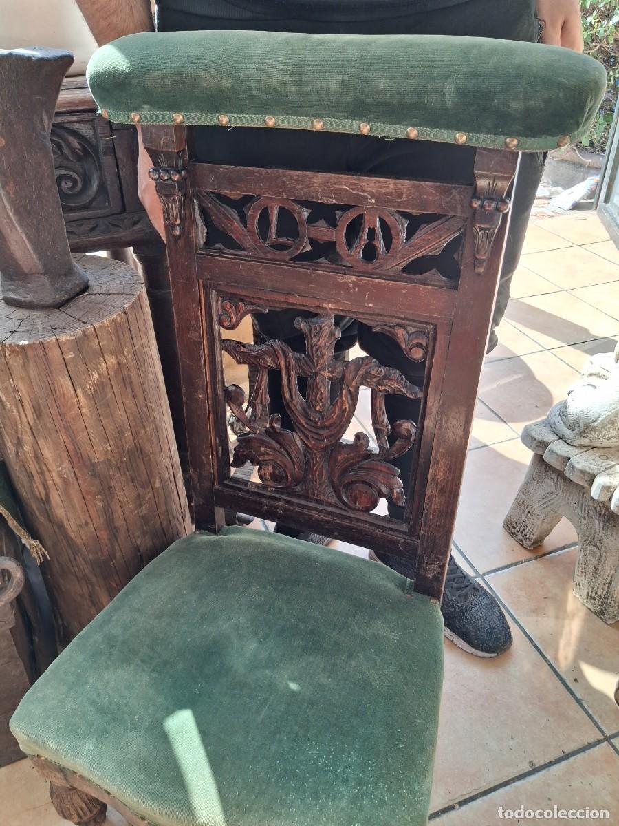Antig&uuml;edades: Antiguo reclinatorio alfonsino.S.XIX de madera tallada
