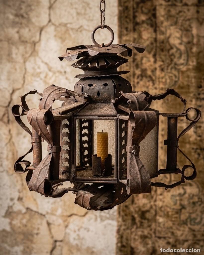 Antig&uuml;edades: Farol colgante S.XIX&ndash;XX hierro y cristal repujado