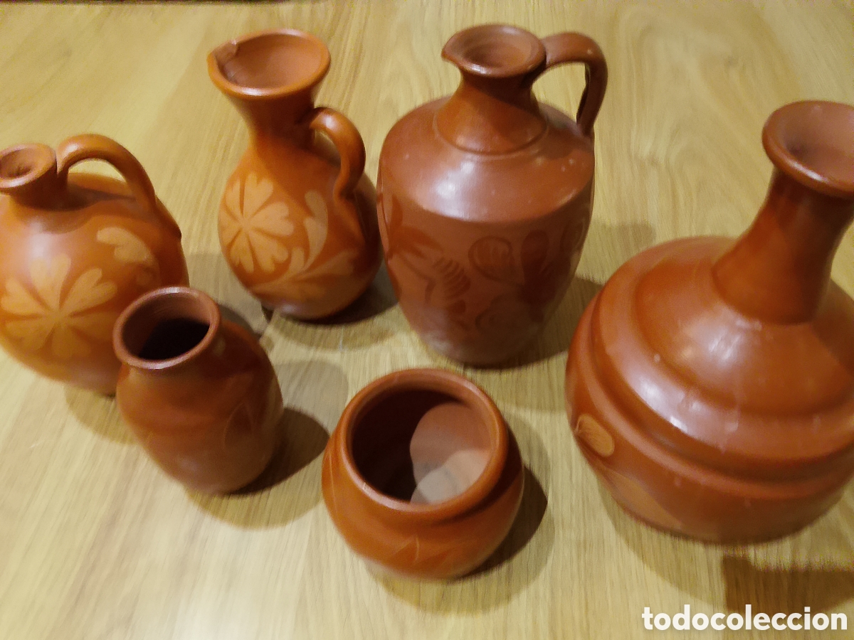 Antig&uuml;edades: Conjunto de 6 vasijas de barro de alfarer&iacute;a tradicional - Jos&eacute; Vinagre &rdquo;El Pirula&rdquo;