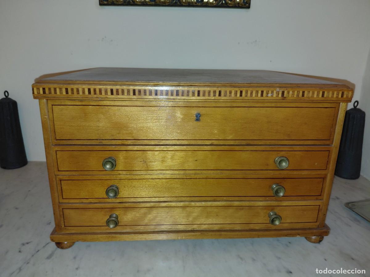 Antig&uuml;edades: Mueble Cuberter&iacute;a en Madera