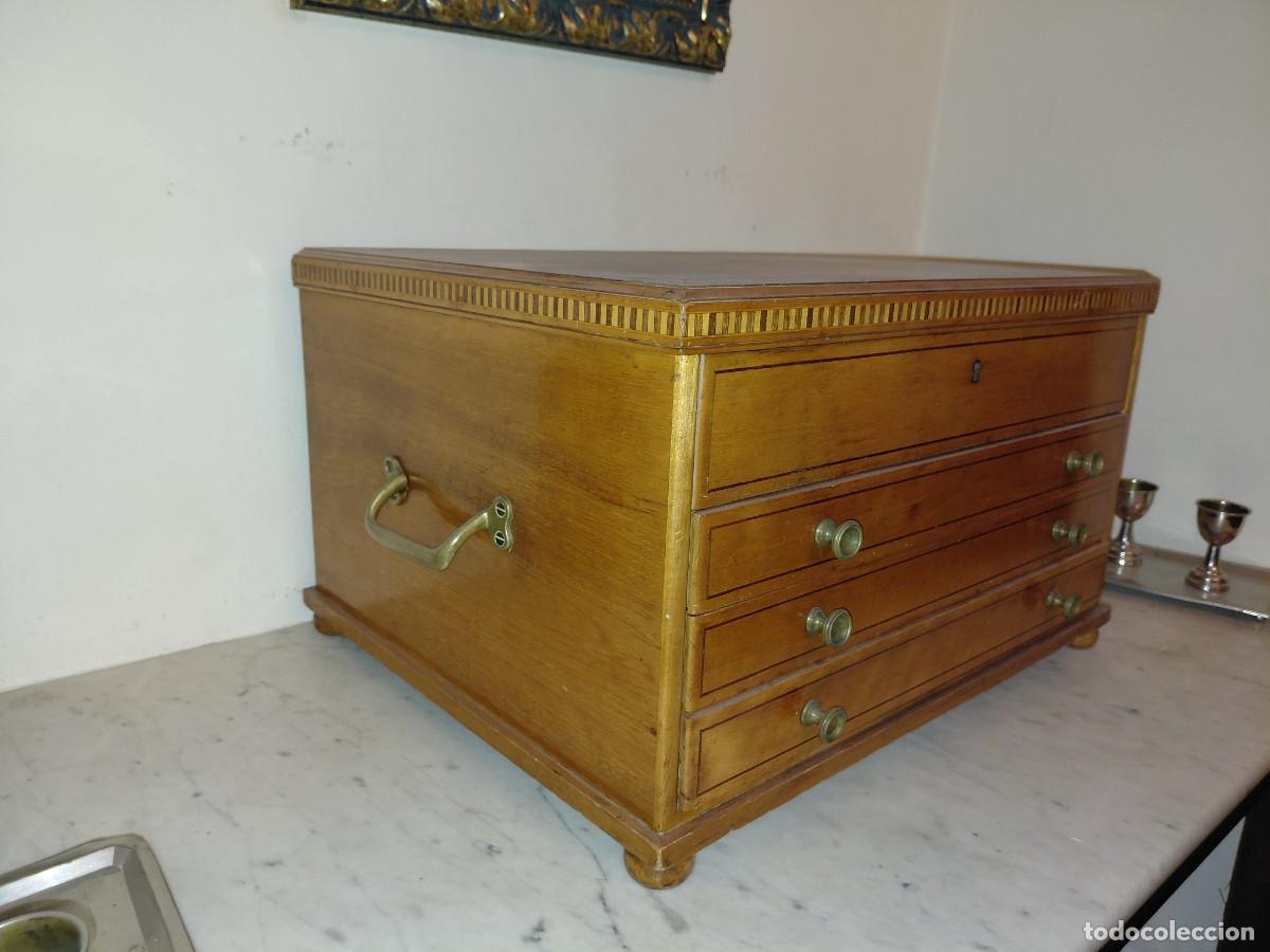Antig&uuml;edades: Mueble Cuberter&iacute;a en Madera - Foto 3
