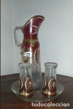 Antig&uuml;edades: Juego de jarra y vasos antiguos