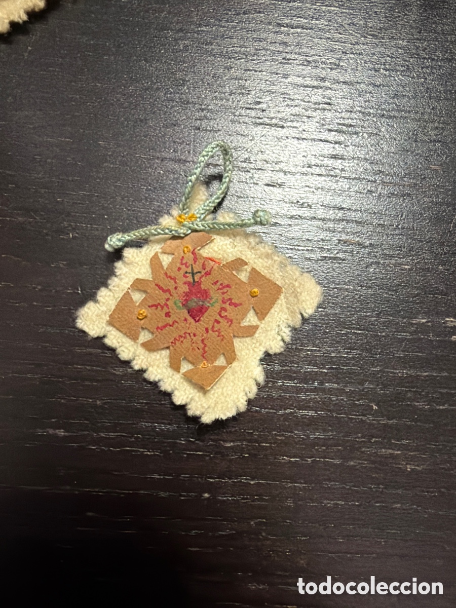 Antig&uuml;edades: Delente bordado corazon de jesus