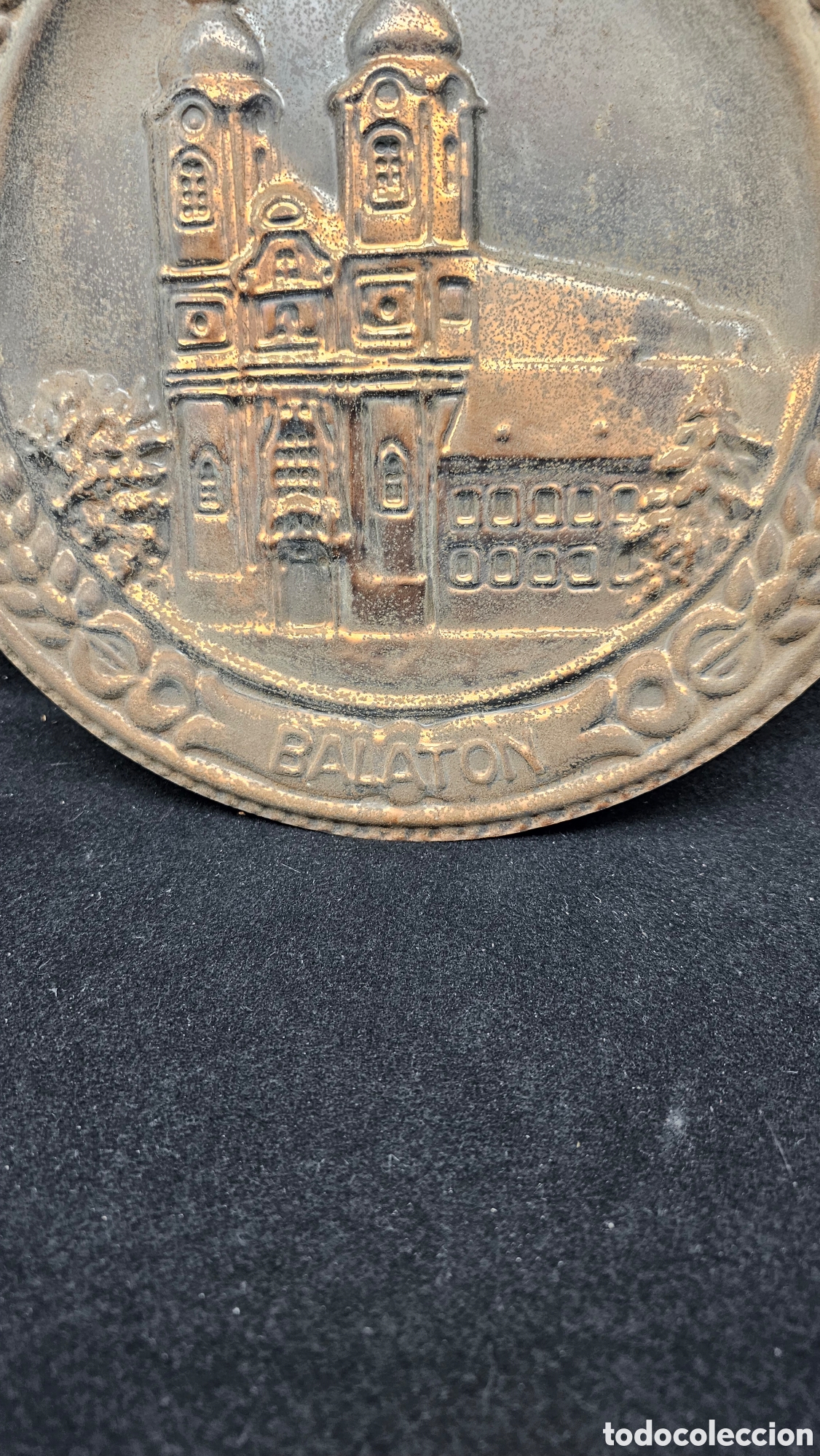 Antig&uuml;edades: Plato de hierro repujado de Hungria - Foto 2