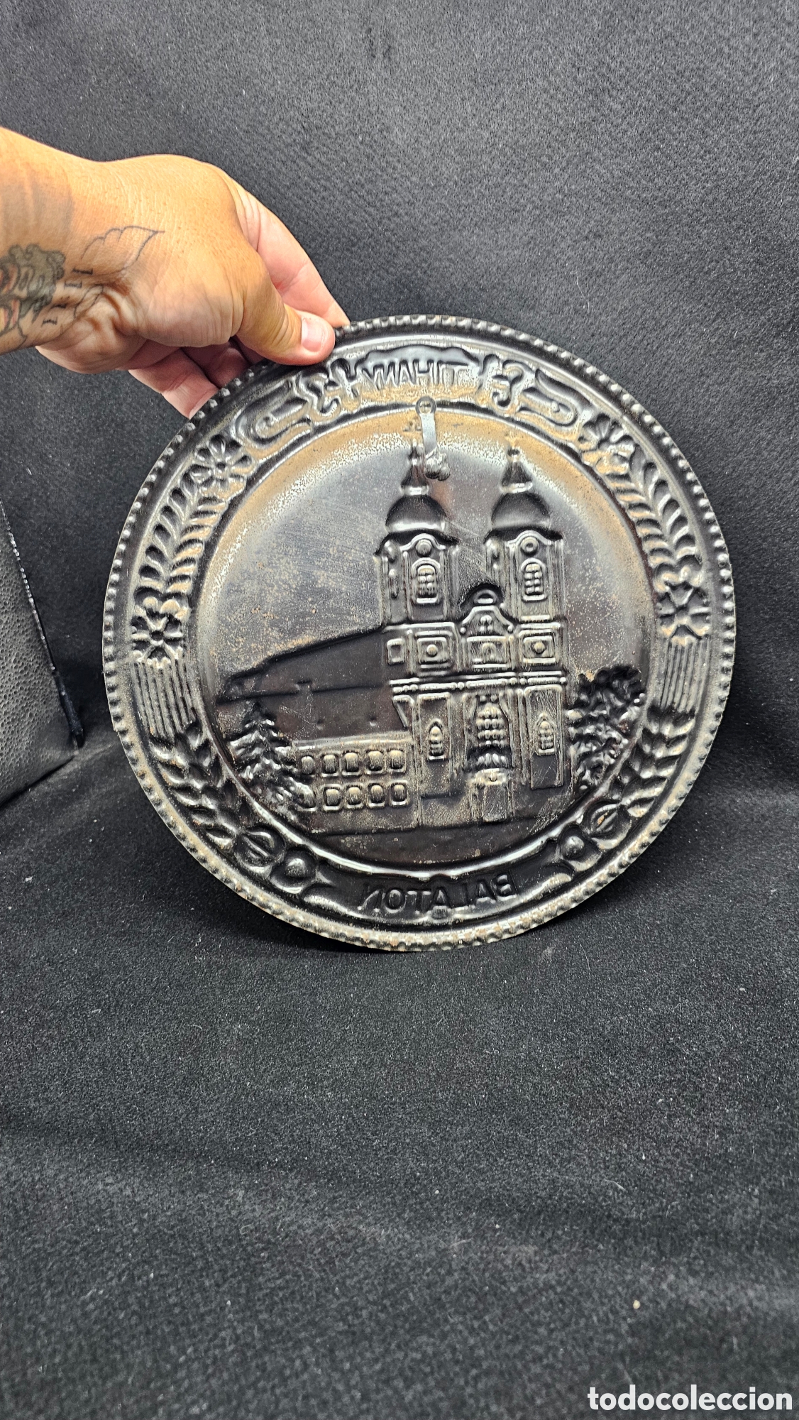 Antig&uuml;edades: Plato de hierro repujado de Hungria - Foto 5