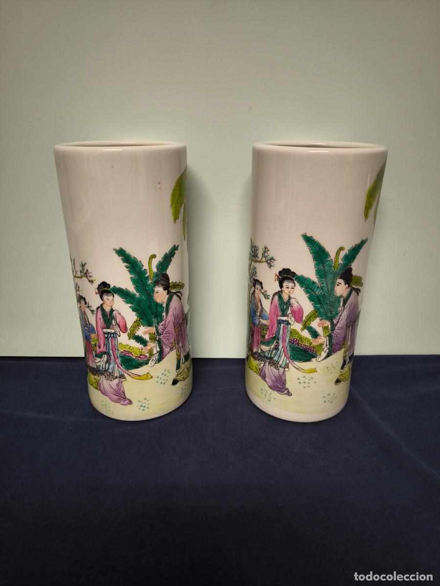 Antig&uuml;edades: PAREJA DE JARRONES CHINOS EN PORCELANA CILINDRICOS