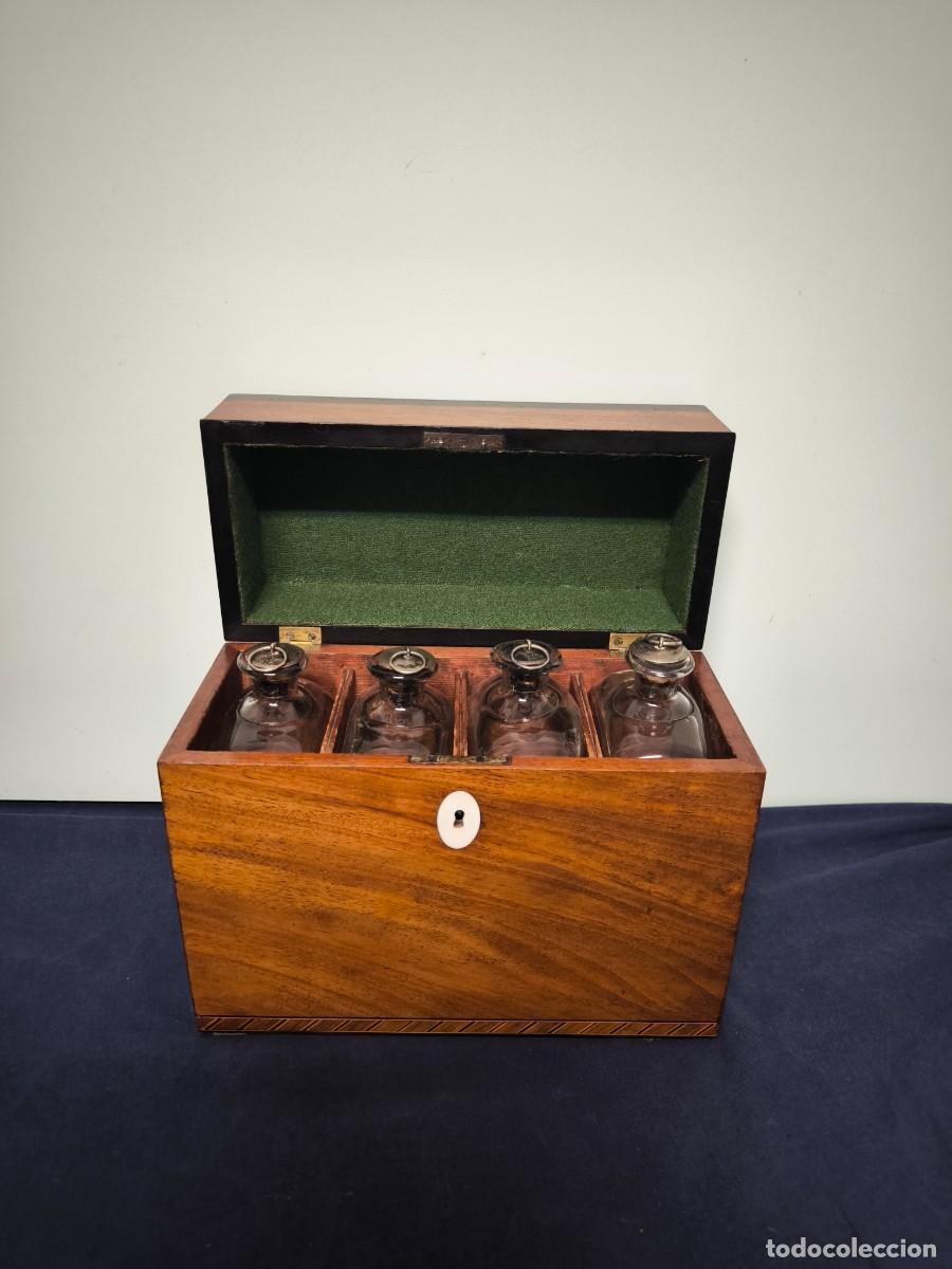 Antig&uuml;edades: CAJA LICORERA INGLESA GEORGIANA DE 1839