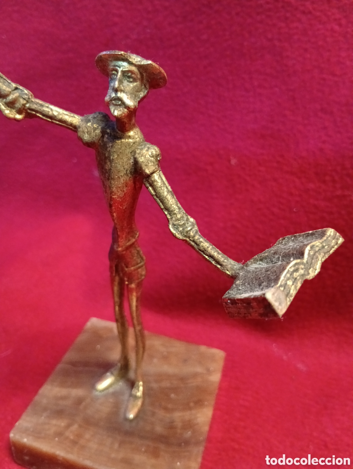 Antig&uuml;edades: Figura de Don Quijote en bronce.