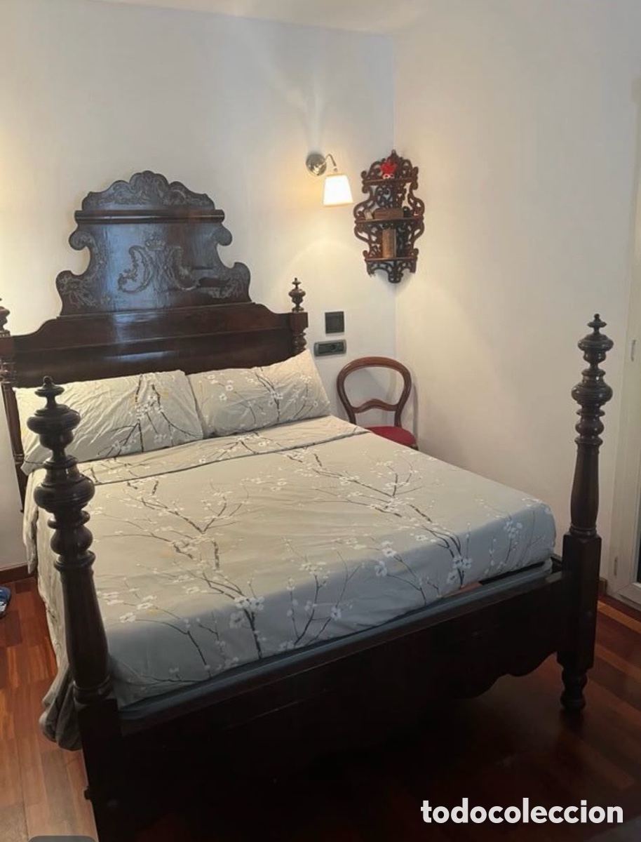 Antig&uuml;edades: Cama marqueter&iacute;a caoba