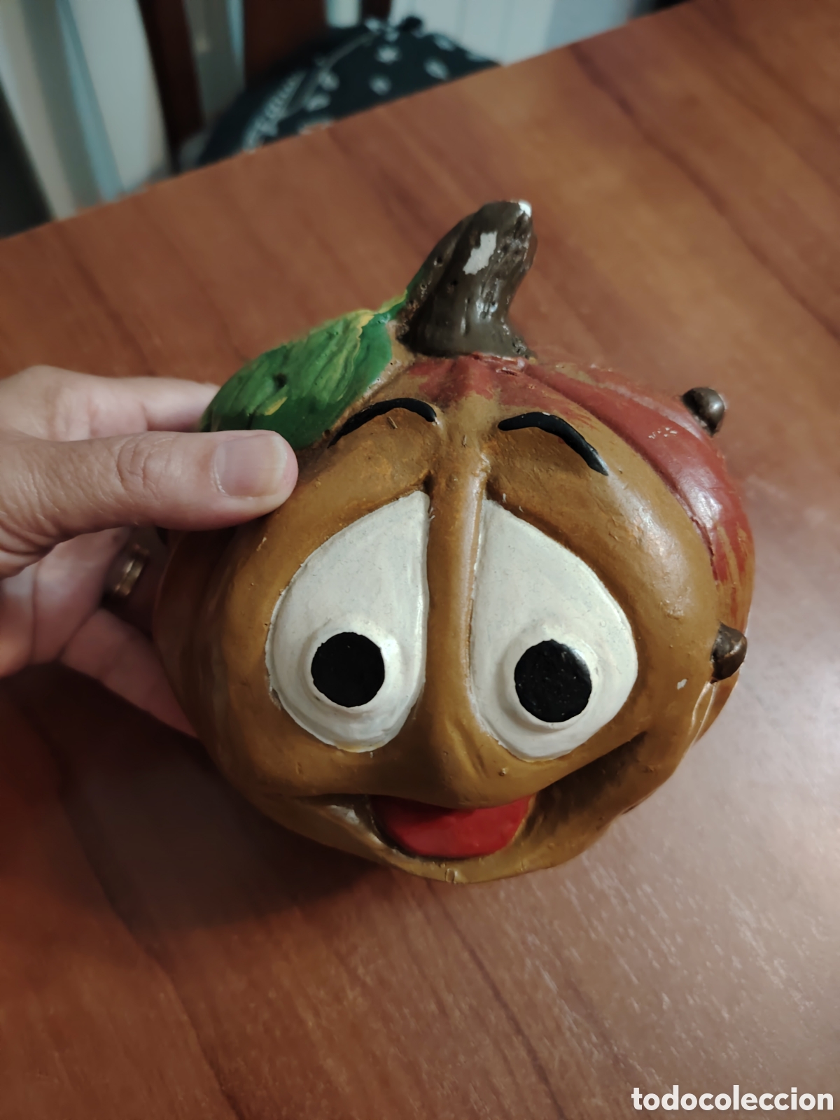 Antig&uuml;edades: Hucha antigua de calabaza