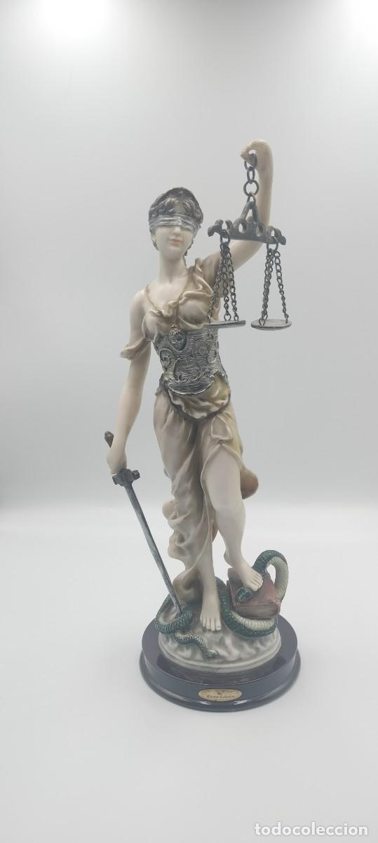 Antig&uuml;edades: Veronese &ndash; Temida, Bogini Sprawiedliwości. Figurka, stan idealny.