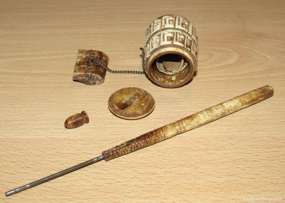 Oggetti Antichi: Antiguo molino de oraci&oacute;n rueda tibetana de plegaria rezo budismo T&iacute;bet Nepal Mantra hueso