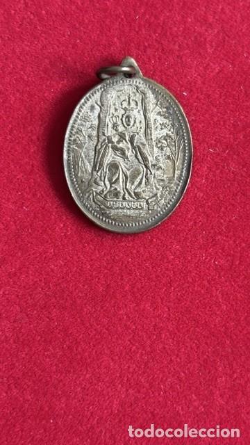 Antiques: Medalla nuestra se&ntilde;ora de Valvanera, La Rioja, 3x2,1 cm , 4,3 grs,