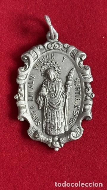 Antig&uuml;edades: Medalla Hermandad de Santa Eulalia Merida,5x3,3 cm , 5,5 grs,