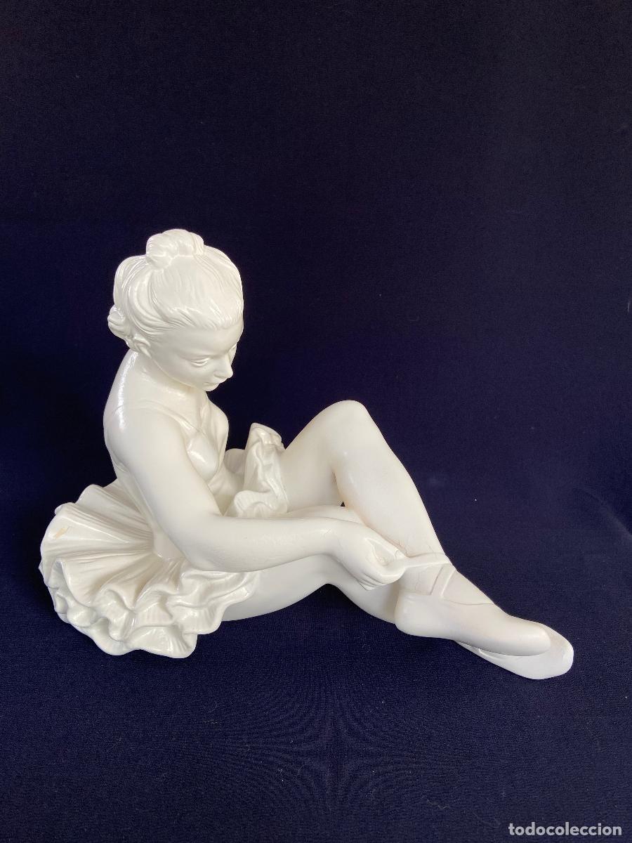 Antig&uuml;edades: Mid-Century Modern Ceramic Ballerina &ndash; Jihokera Bechyně (Model 165) &ndash; Czechoslovakia 1950s/1960s &ndash; E