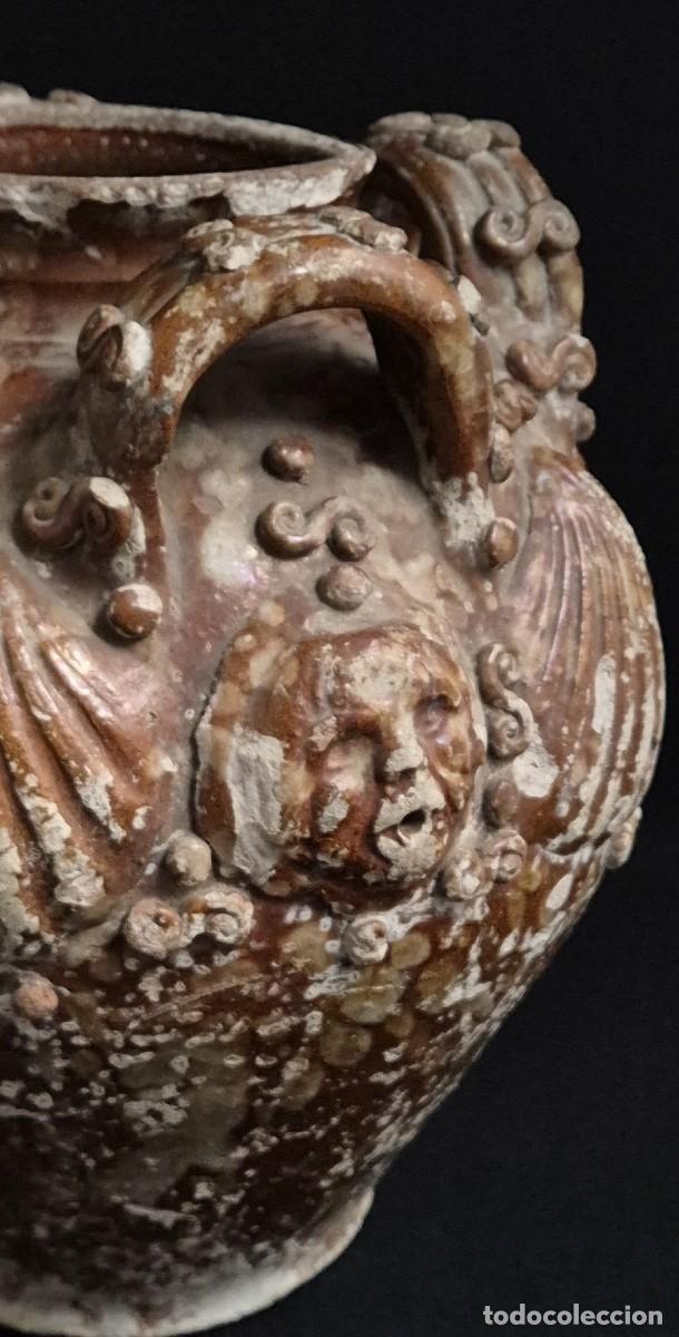 Antig&uuml;edades: Del Siglo XVIII Jarra de Barro Decorada