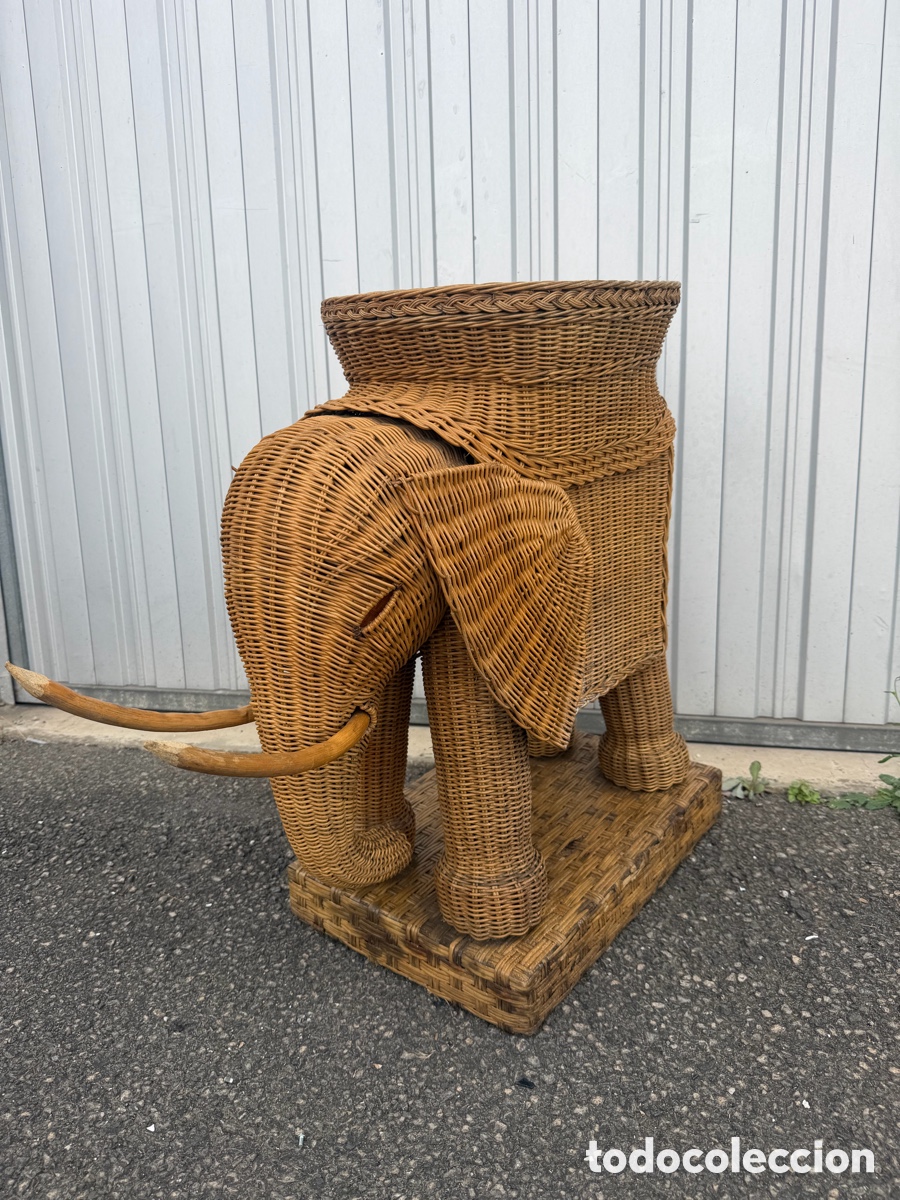 Antig&uuml;edades: Elefante Decorativo Vintage Mimbre