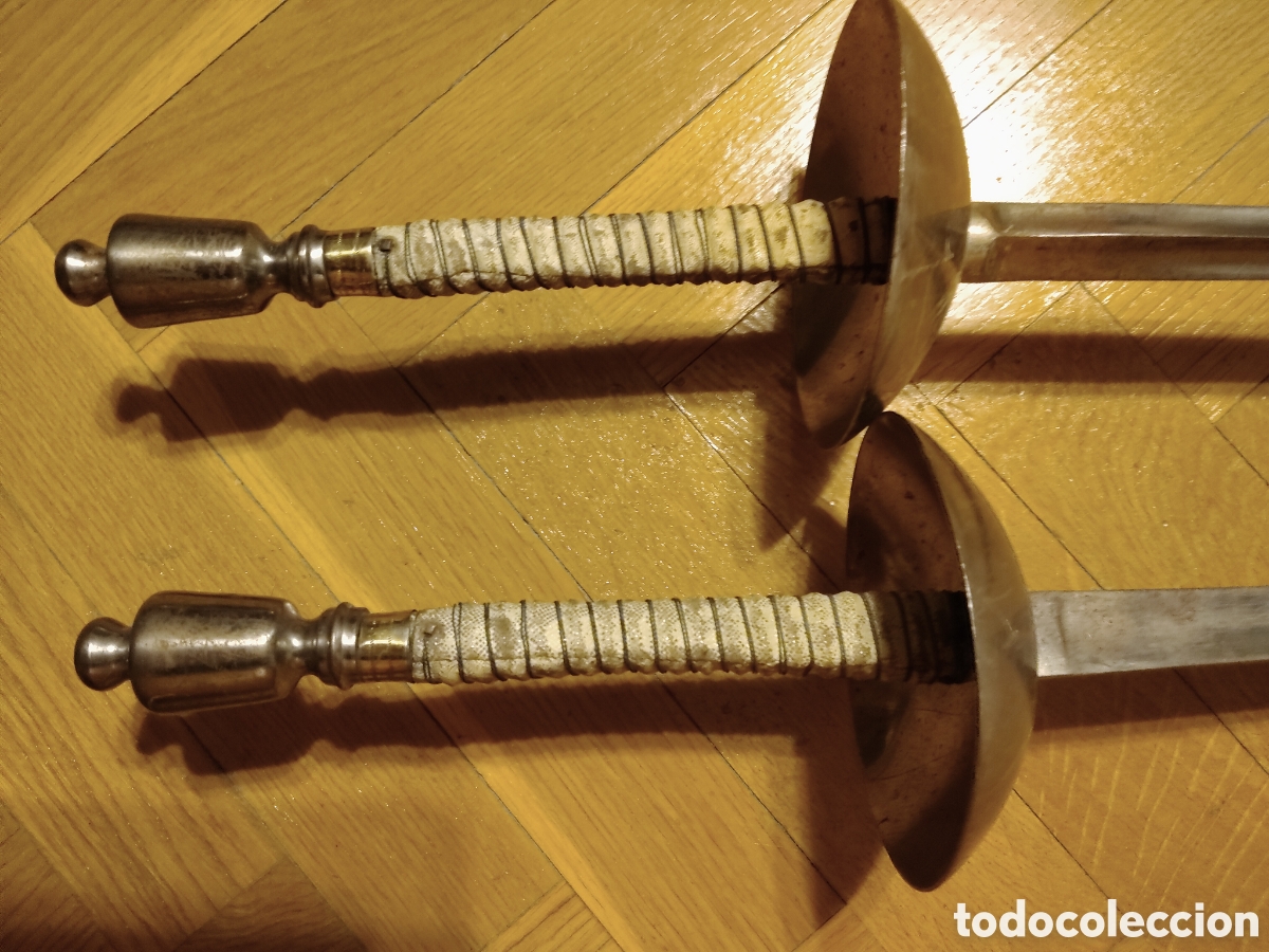 Antig&uuml;edades: Espadas de duelo decorativas