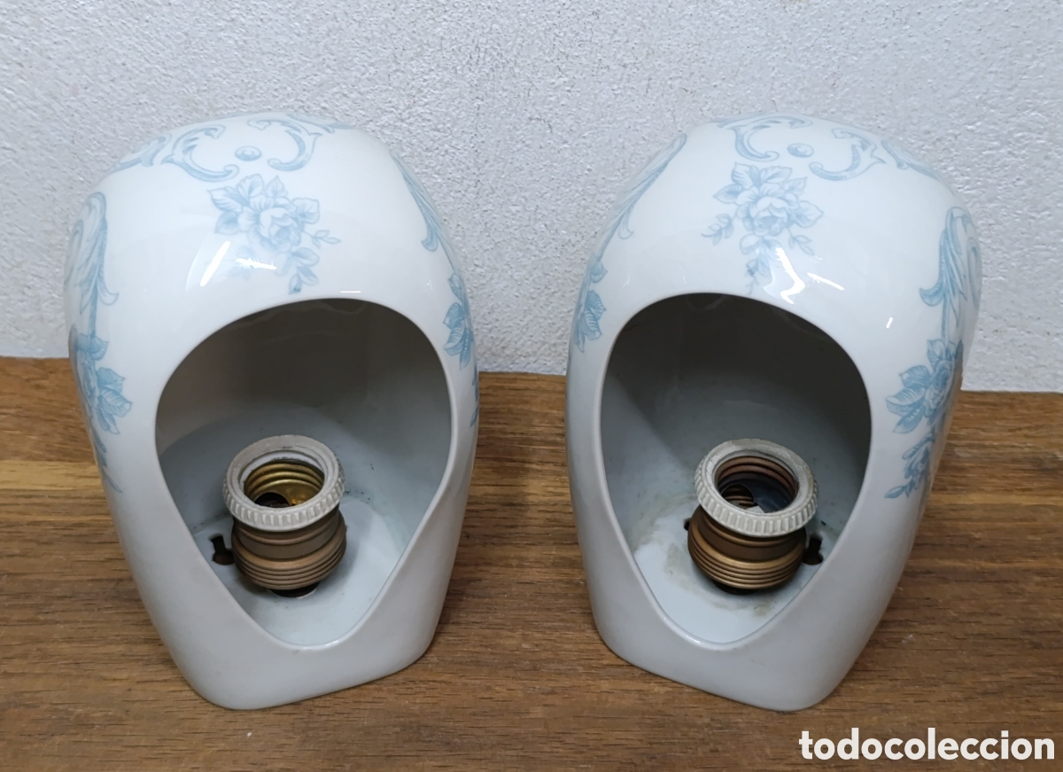 Antig&uuml;edades: ANTIGUA PAREJA DE APLIQUES DE BA&Ntilde;O DE PORCELANA DE PAR&Iacute;S.