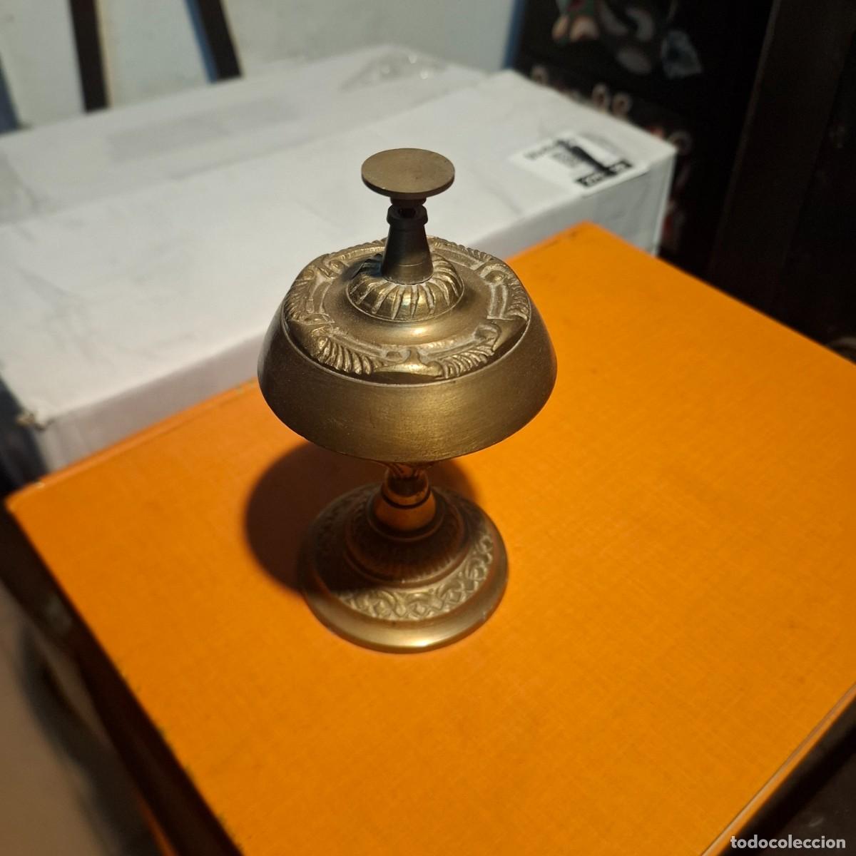 Antig&uuml;edades: Antiguo timbre de mesa de recepci&oacute;n de hotel - Foto 2