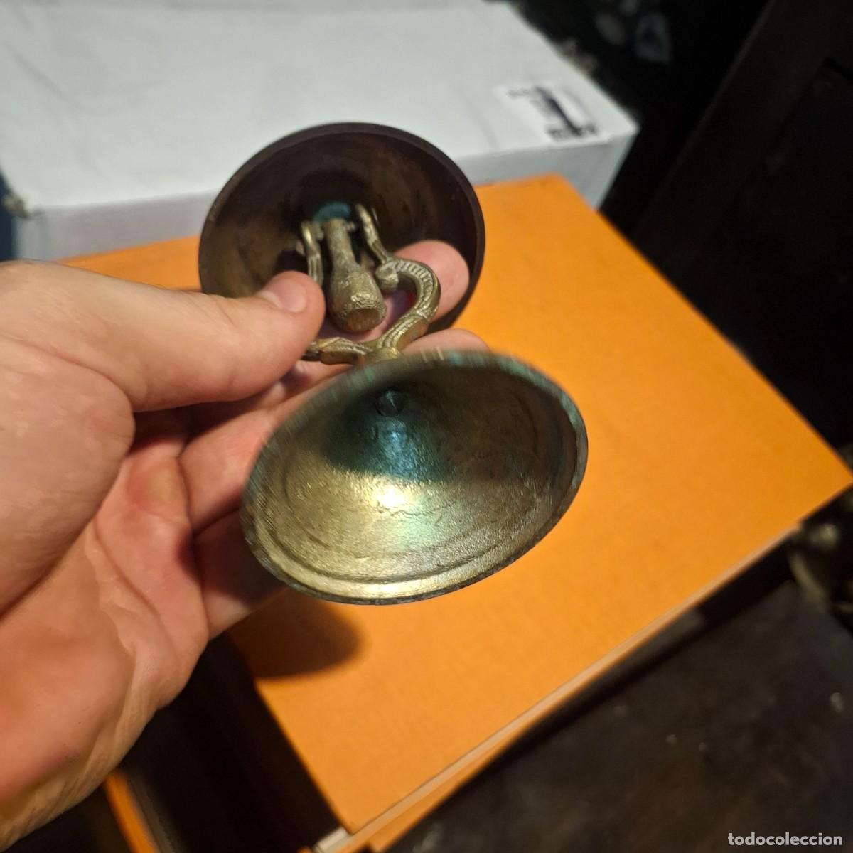 Antig&uuml;edades: Antiguo timbre de mesa de recepci&oacute;n de hotel - Foto 3