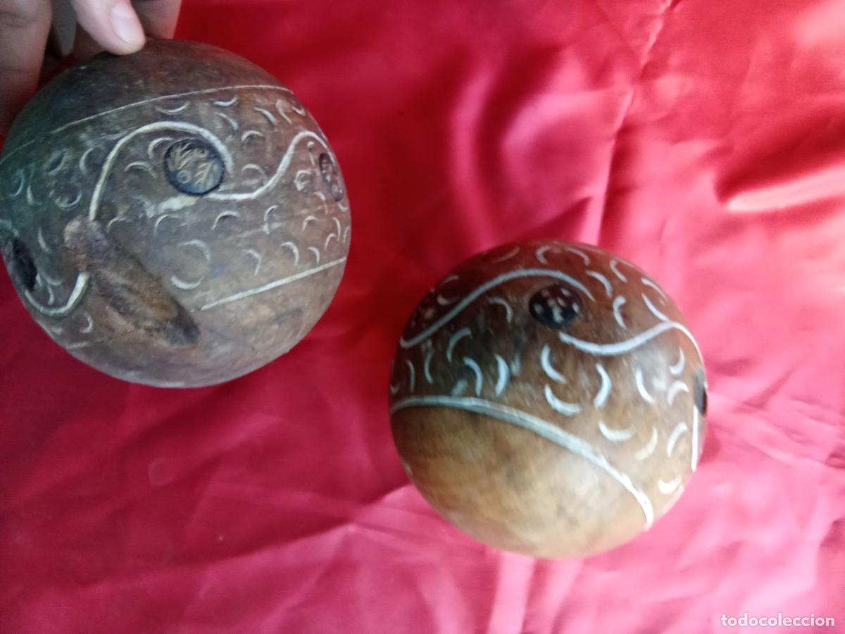 Antig&uuml;edades: Pareja de bolas de madera maciza, talladas. Caja 3 - Foto 3