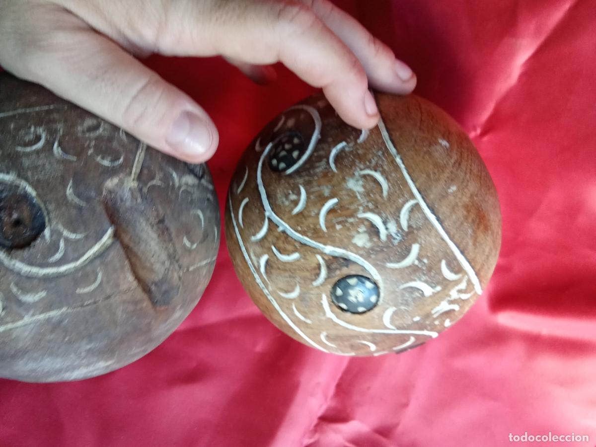 Antig&uuml;edades: Pareja de bolas de madera maciza, talladas. Caja 3 - Foto 4