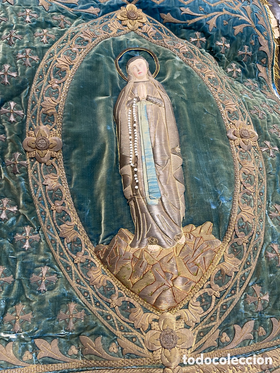 Antig&uuml;edades: Estandarte bordado en oro - Foto 2