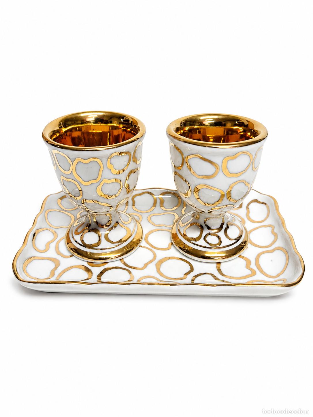 Antig&uuml;edades: Juego de Hueveras con Bandeja - Porcelana Blanca Ba&ntilde;ado en Oro - con Sello - A&ntilde;os 50