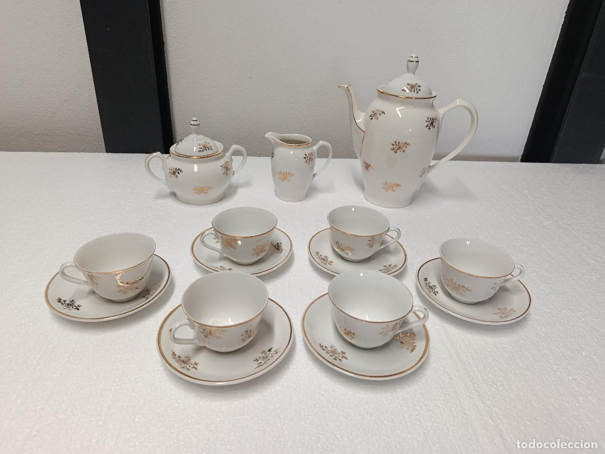 Antig&uuml;edades: JUEGO DE CAFE CERAMICA. 6 SERVICIOS. COMPLETO. MOTIVOS FLORALES DORADOS.MYJ.