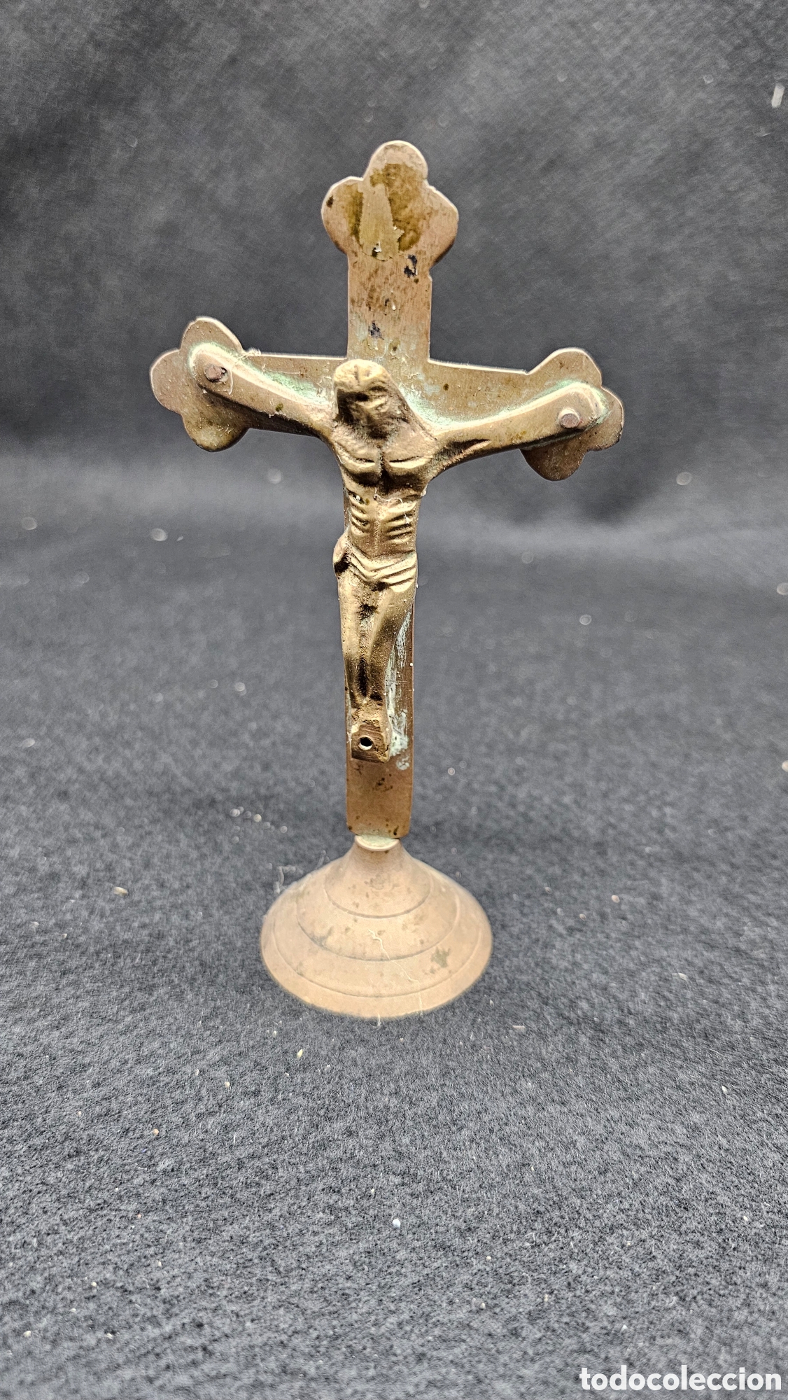 Antig&uuml;edades: Crucifijo de bronce ..... LEER BIEN DESCRIPCI&Oacute;N