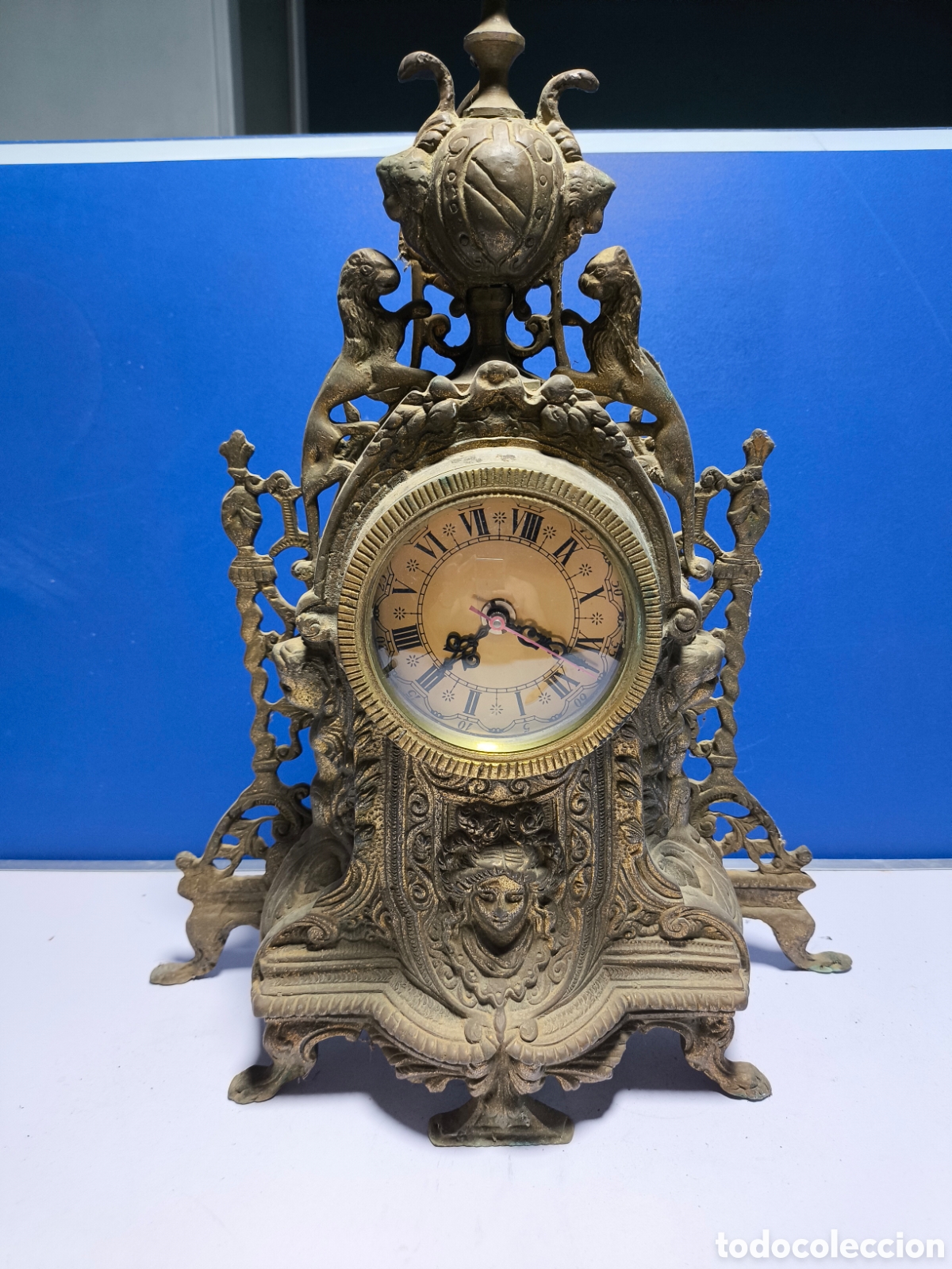 Antig&uuml;edades: Reloj antiguo 45.5 cm