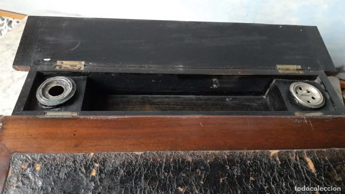 Antig&uuml;edades: Escribania antigua com tintero - Foto 5