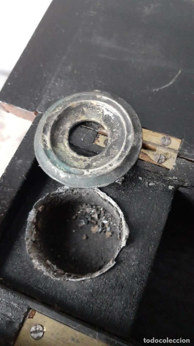 Antig&uuml;edades: Escribania antigua com tintero - Foto 7