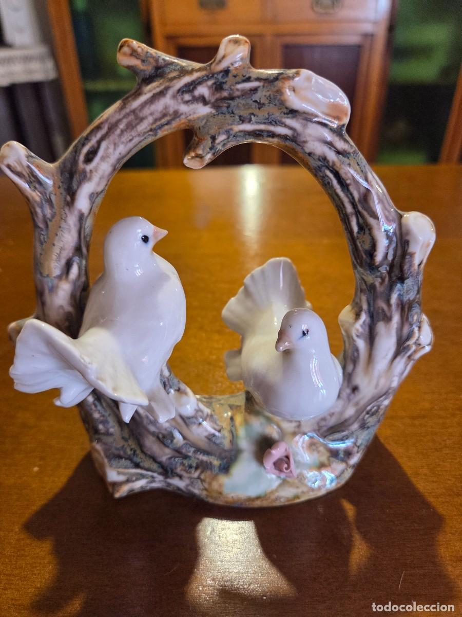 Antig&uuml;edades: Figura de Porcelana Vintage &rdquo;Pareja de Palomas&rdquo;