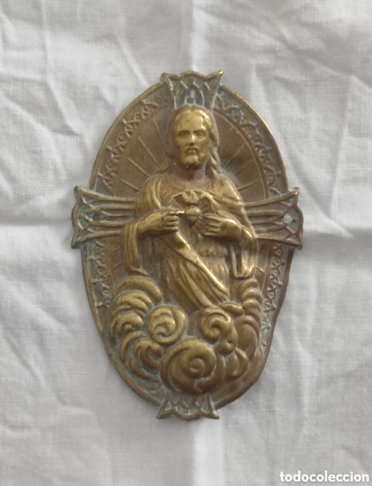 Antig&uuml;edades: PLACA DE LAT&Oacute;N EN RELIEVE - SAGRADO CORAZ&Oacute;N DE JES&Uacute;S - SIGLO XIX